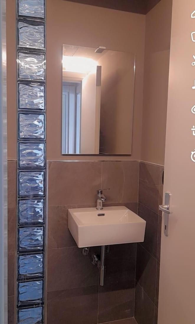 Manara 10 Apartment โกโม ภายนอก รูปภาพ