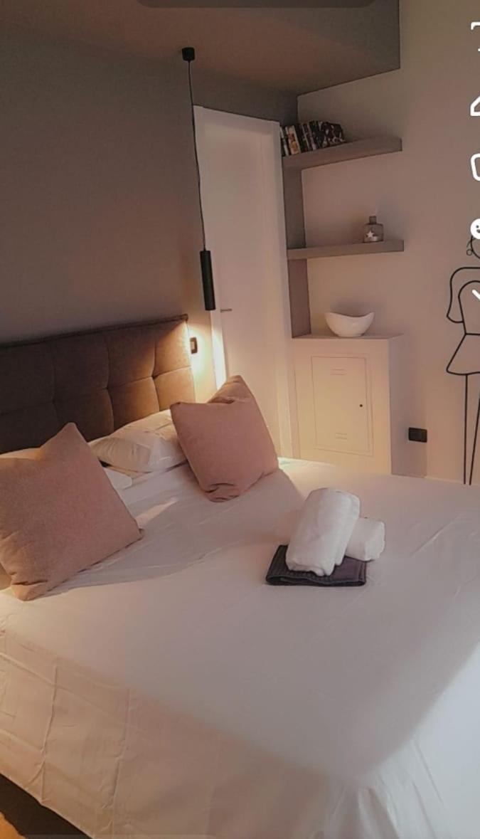 Manara 10 Apartment โกโม ภายนอก รูปภาพ